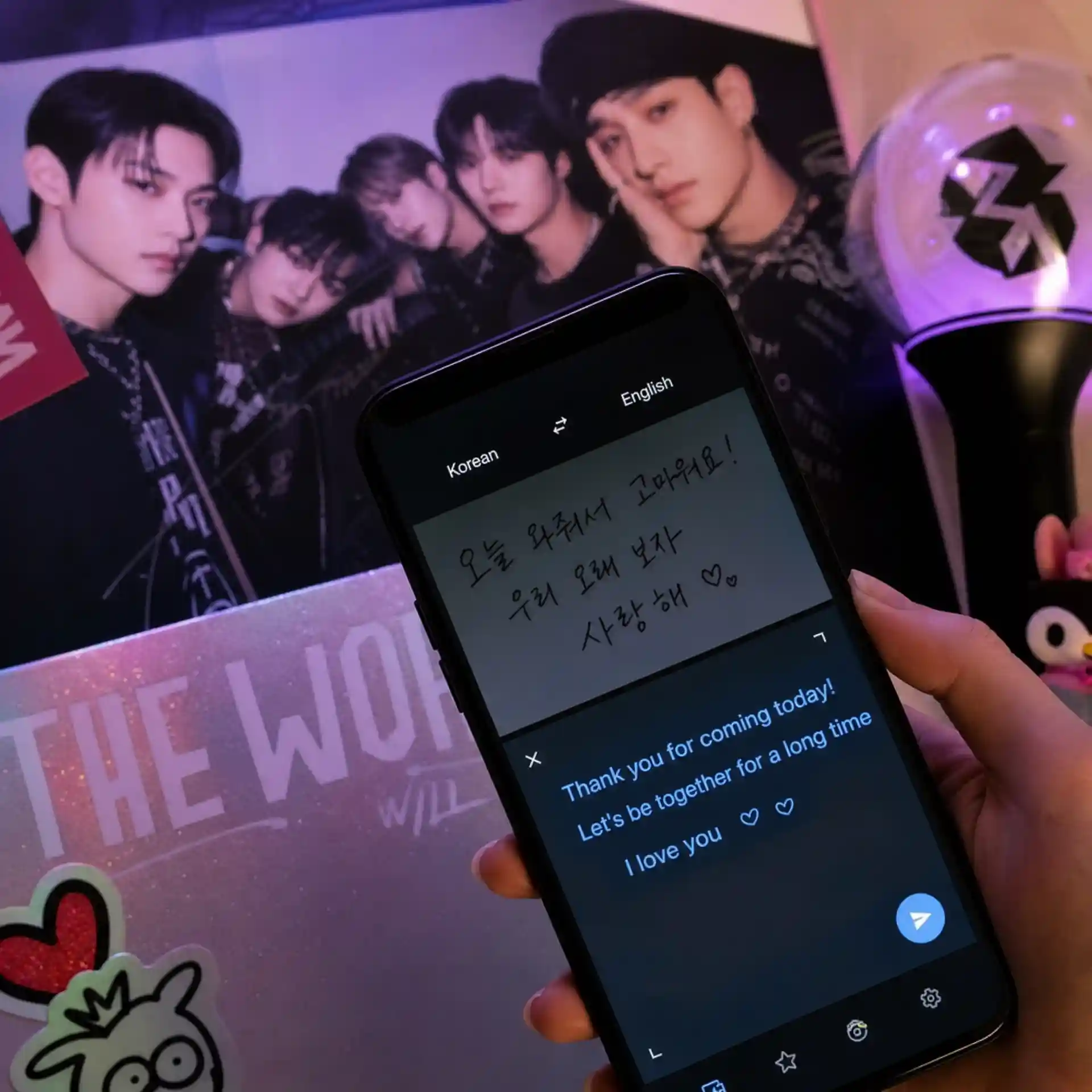 K-pop merchandise example to translate korean picture to english for fan messages